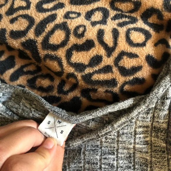 WSS grey tank top M - Picture 8 of 9